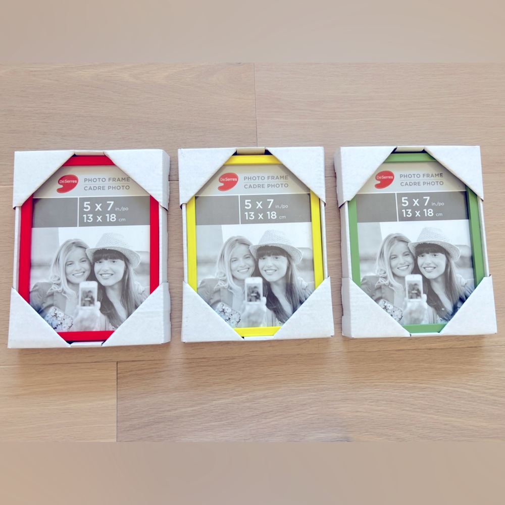 4 Photo Frames - NWT